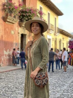 Southwest Boho Artisan Woven Crossbody Saddle Bag Tassel Trim Antigua Guatemala